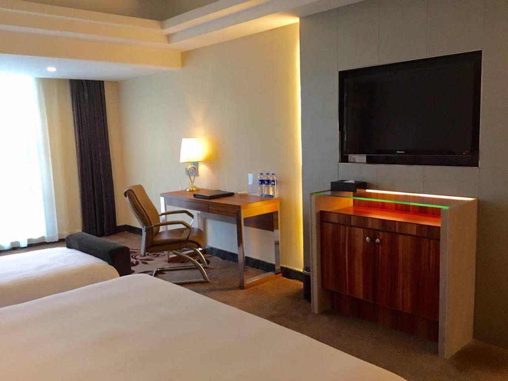 Asian Star Hotel Zhuhai Exterior photo